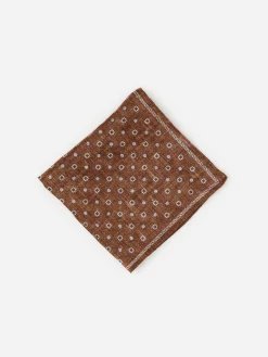 Linen Pocket Square In Floral Dots